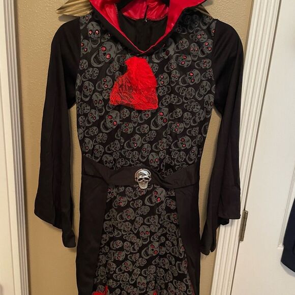 Vamperina  - Picture 16 of 16